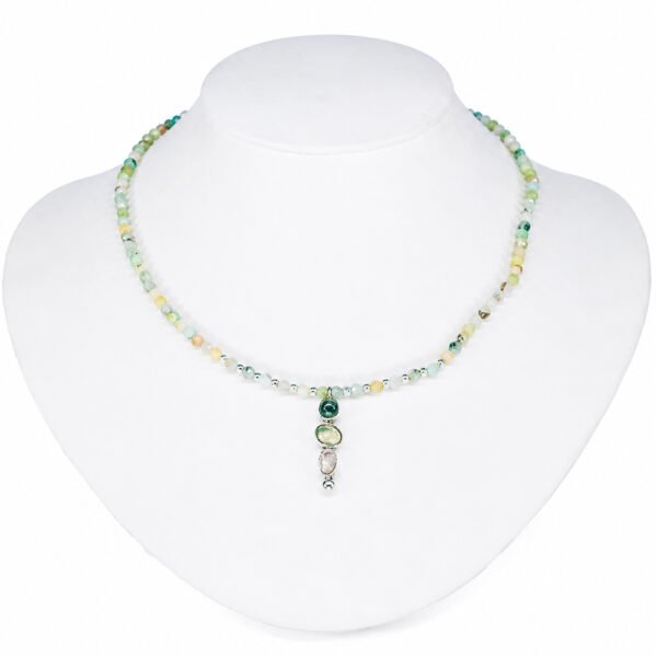 collar piedras naturales con piedra luna opalos peridotos